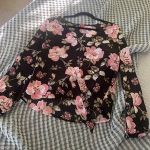 Floral GUESS blouse